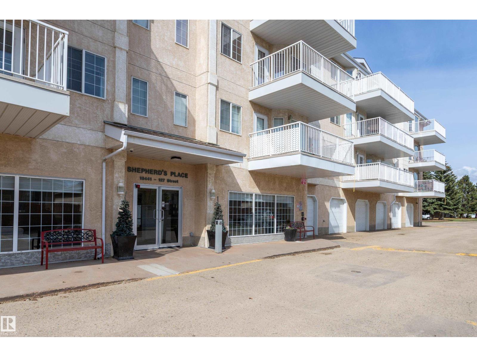 435-13441 127 Street NW, Edmonton, AB, T5L5B6
