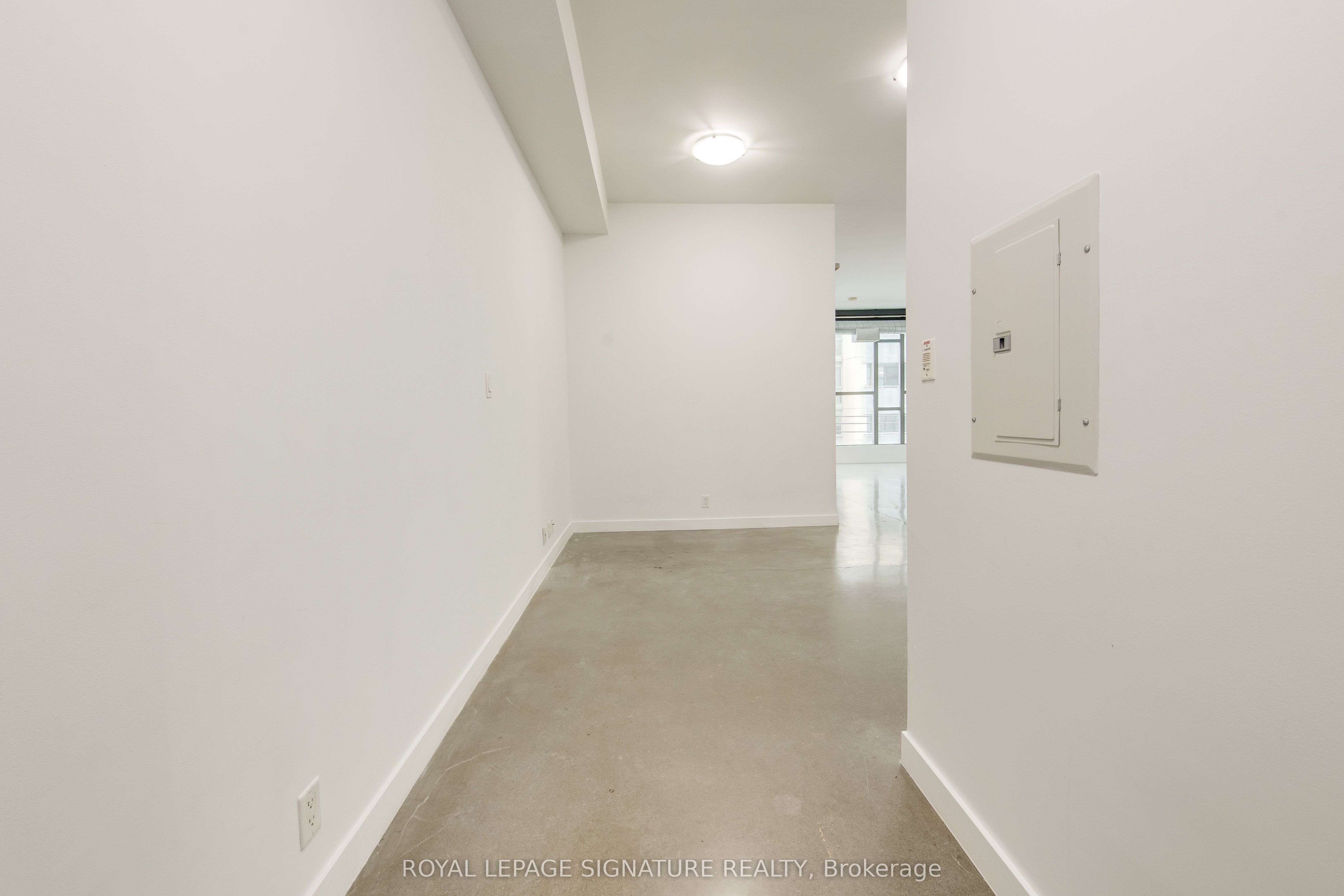 Additional image 4 of 211-625 Queen Street E, Toronto, ON, M4M 1G7