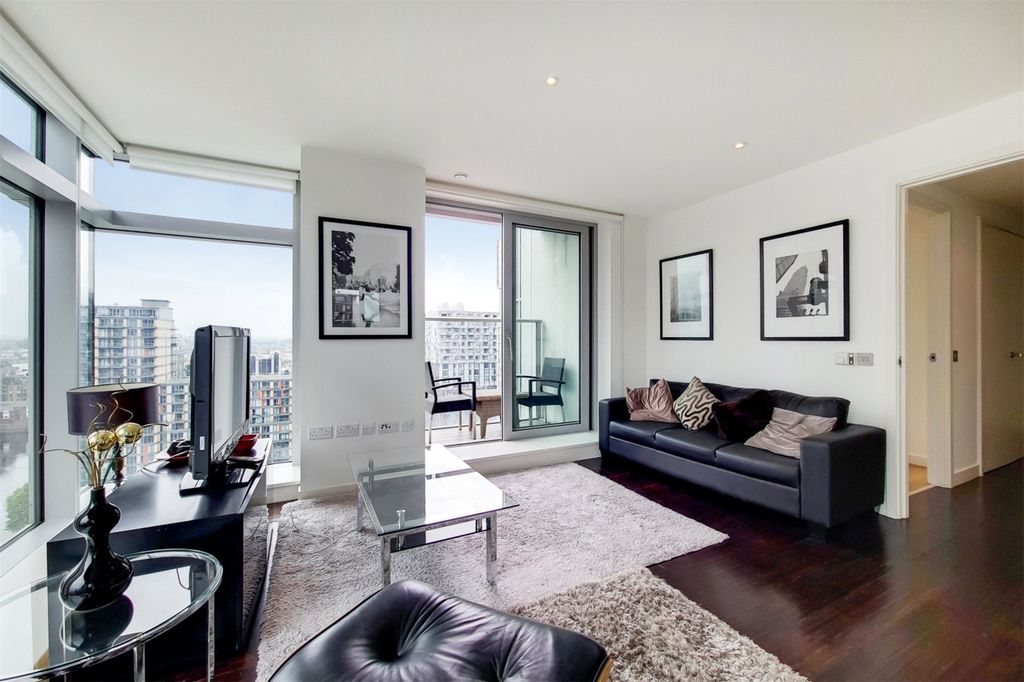 2 bed flat to rentPan Peninsula Square, London E14