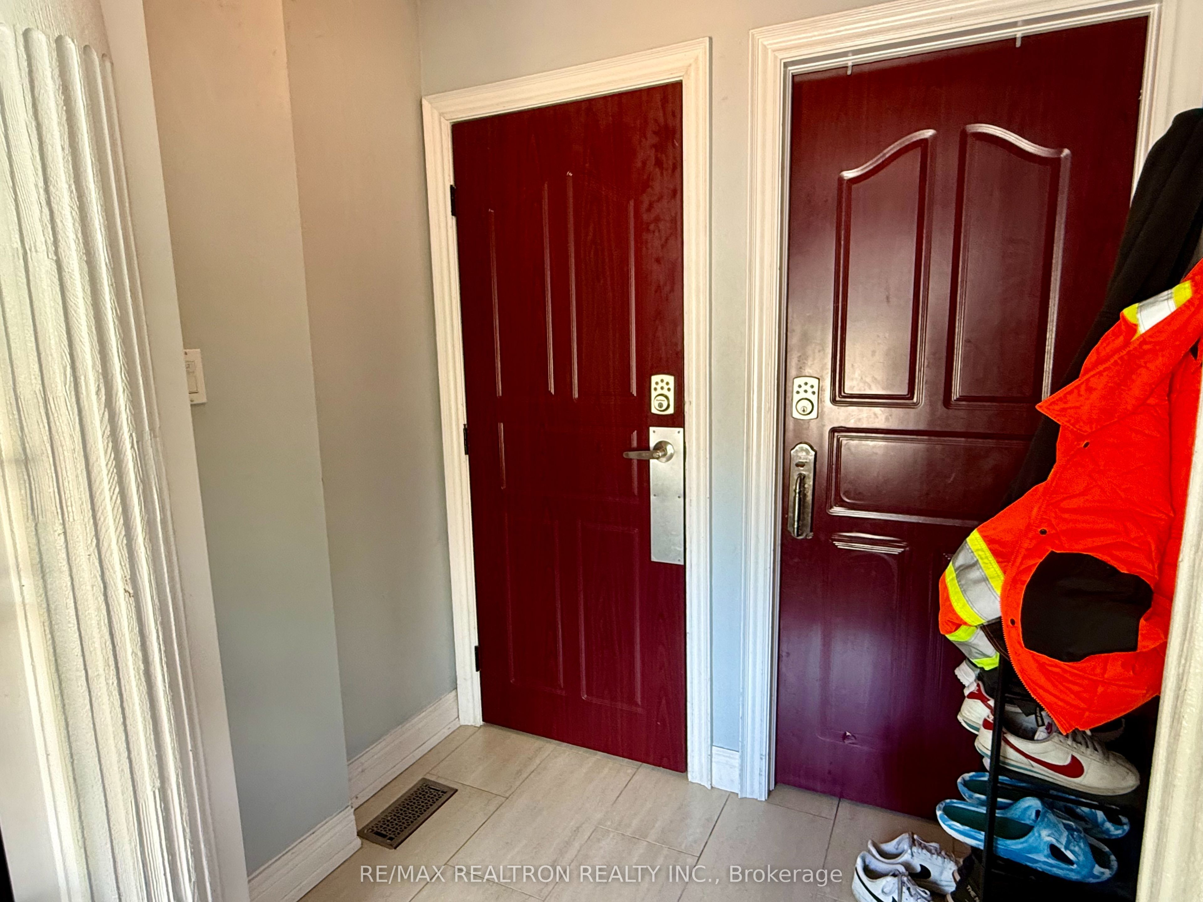 Additional image 6 of 132 Brookhaven Drive, Toronto, ON, M6M 4P2