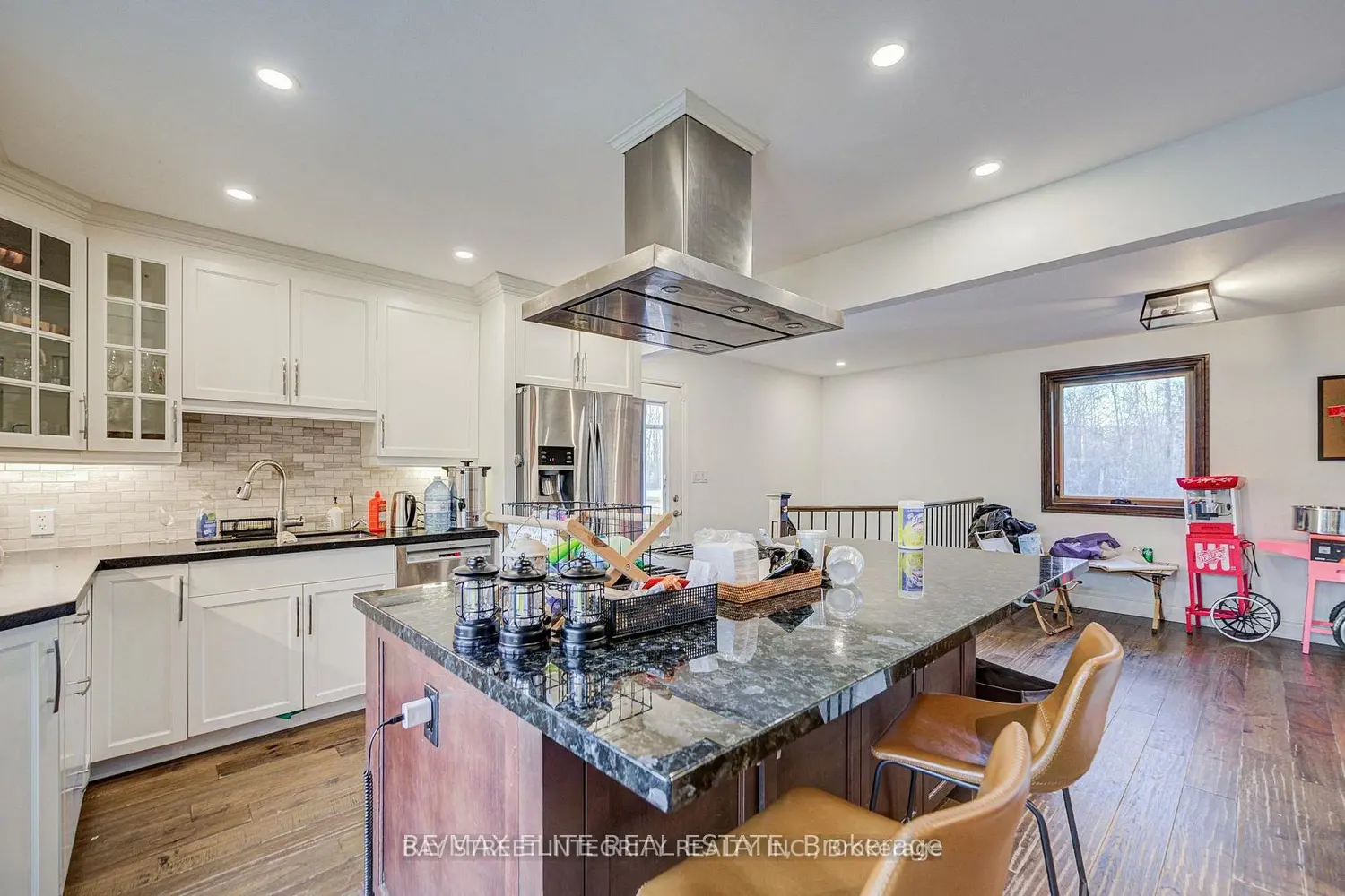 Additional image 9 of 4909 Holborn Road
