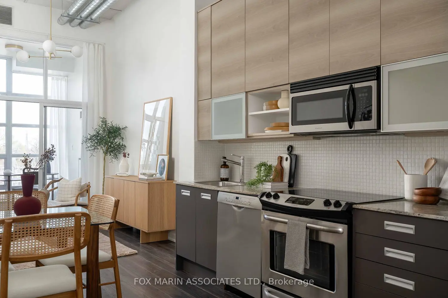 Additional image 3 of 380 Macpherson Avenue 430