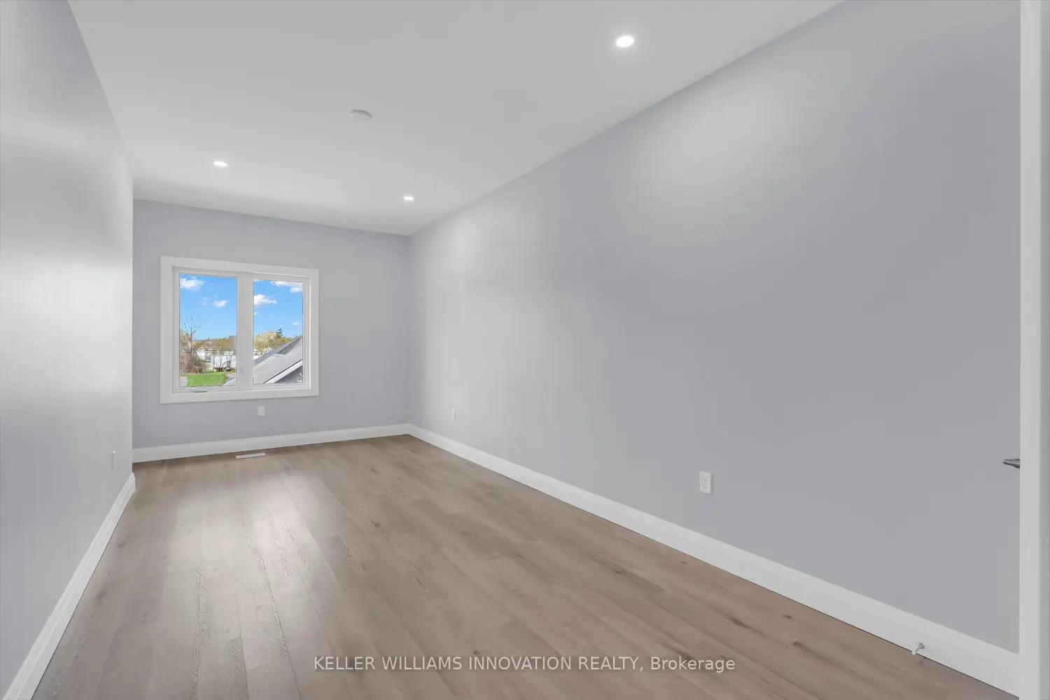 275 James St Street photo 2