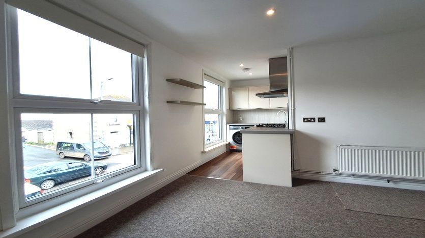 1 bed flat to rentFlat 2 - Fore Street, Hayle TR27