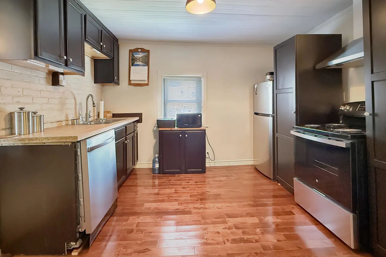 Additional image 7 of 228 Courtwright Street
