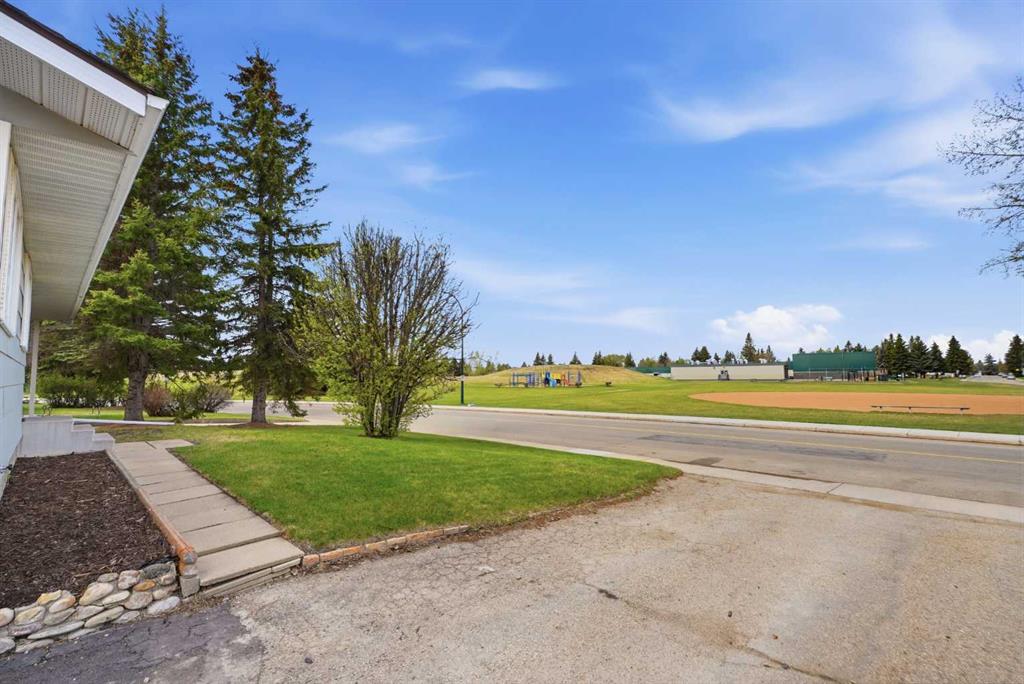 Additional image 4 of 35 Ayers Avenue, Red Deer, AB, T4S 1S5