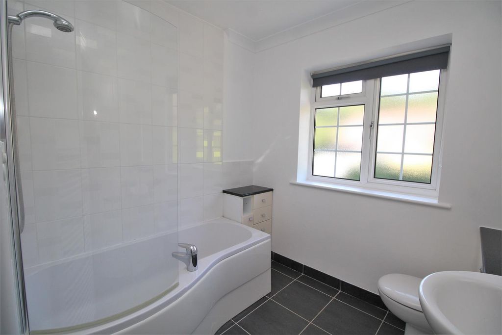 Additional image 13 of 5 bed detached house to rentWhite Hart Wood, Sevenoaks TN13
