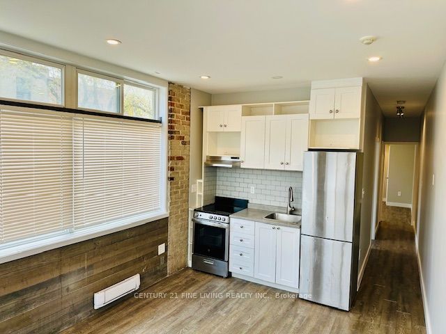 Additional image 3 of 2029-2031 Eglinton Avenue W, Toronto, ON, M6E 2K4