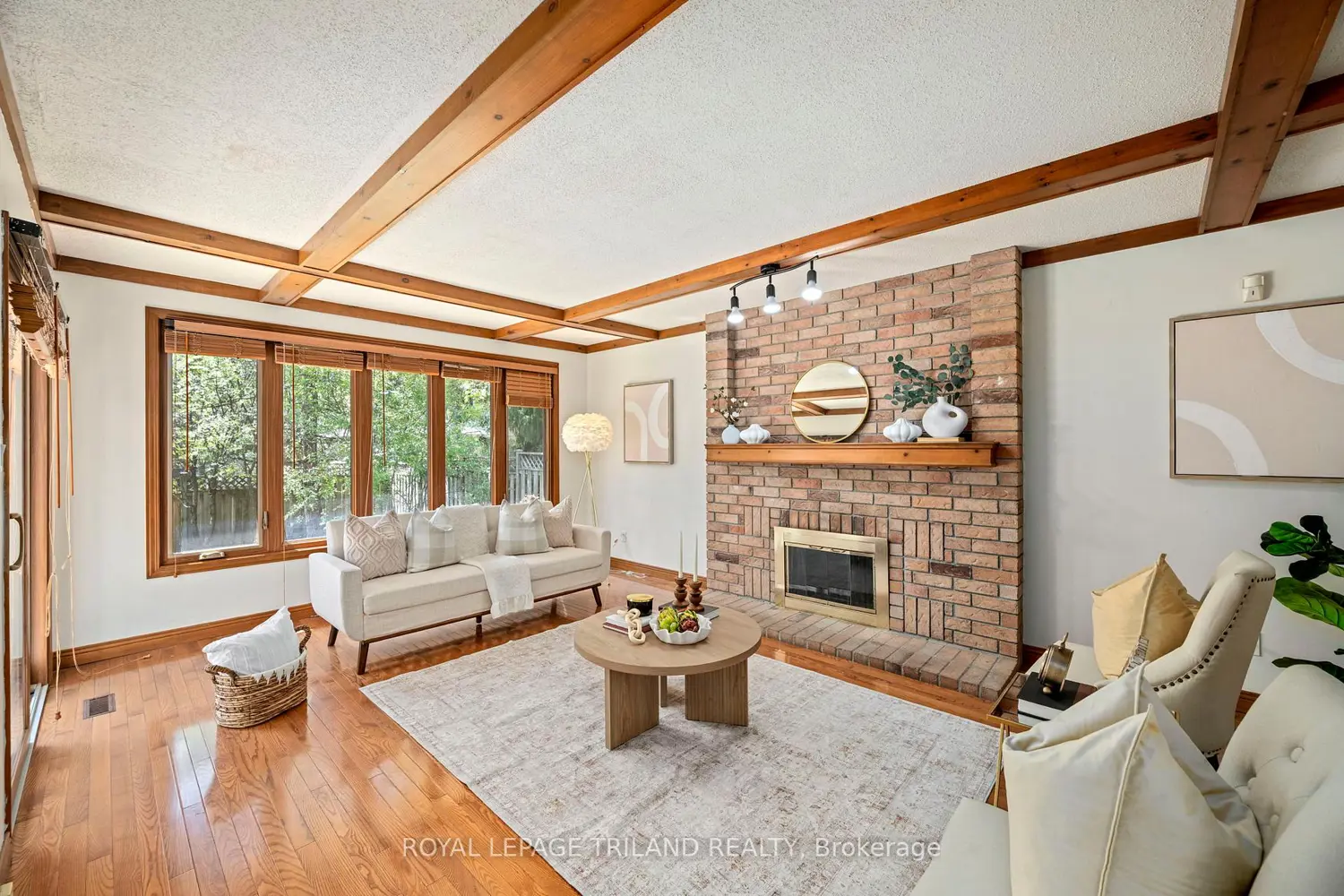 Additional image 3 of 118 Deer Valley Crescent