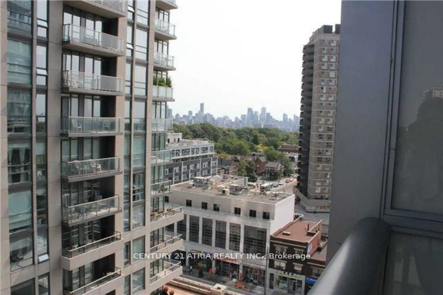 Additional image 9 of 530 St Clair Avenue 1004
