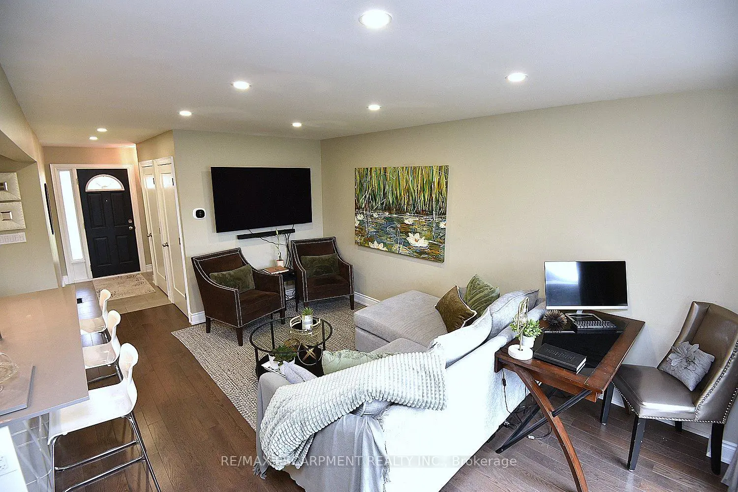 Additional image 6 of 477 Woodview Road 1