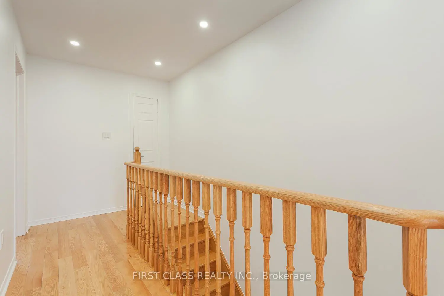 Additional image 9 of 1116 Bur Oak Avenue