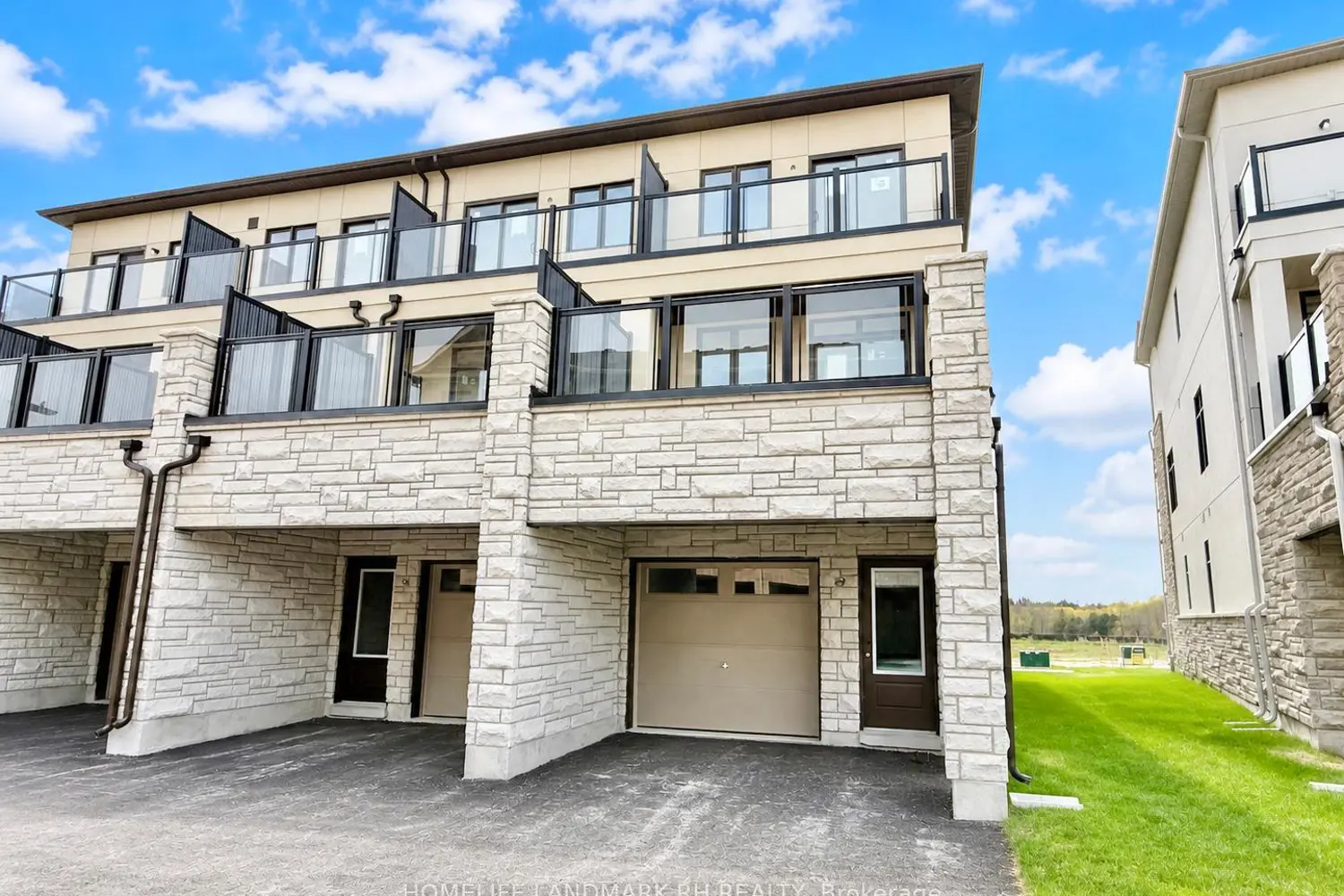 Additional image 9 of 193 Berczy Green Drive