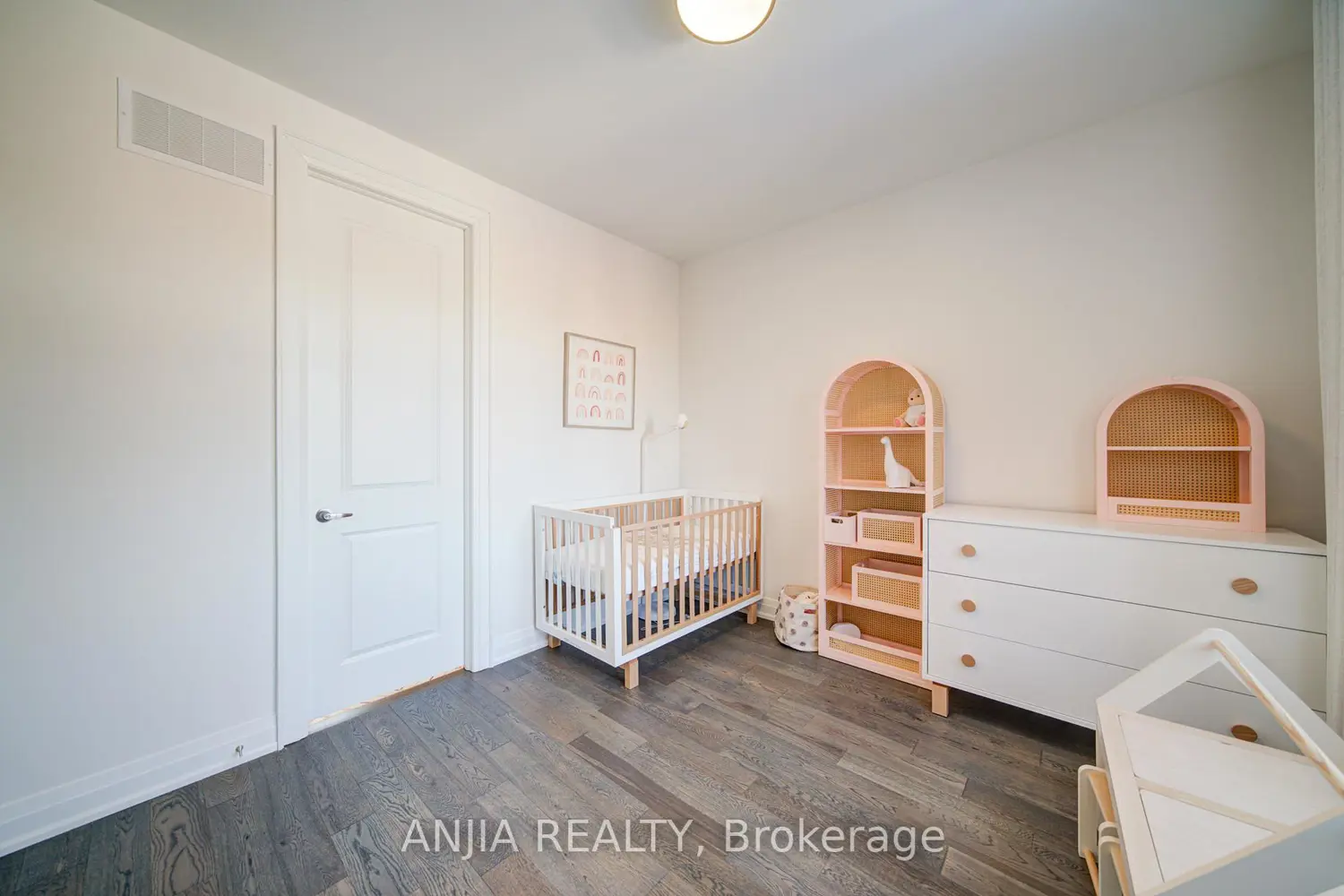 Additional image 16 of 5158 16Th Avenue