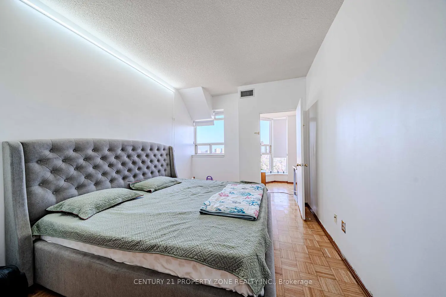 Additional image 16 of 2466 Eglinton Avenue Ph03