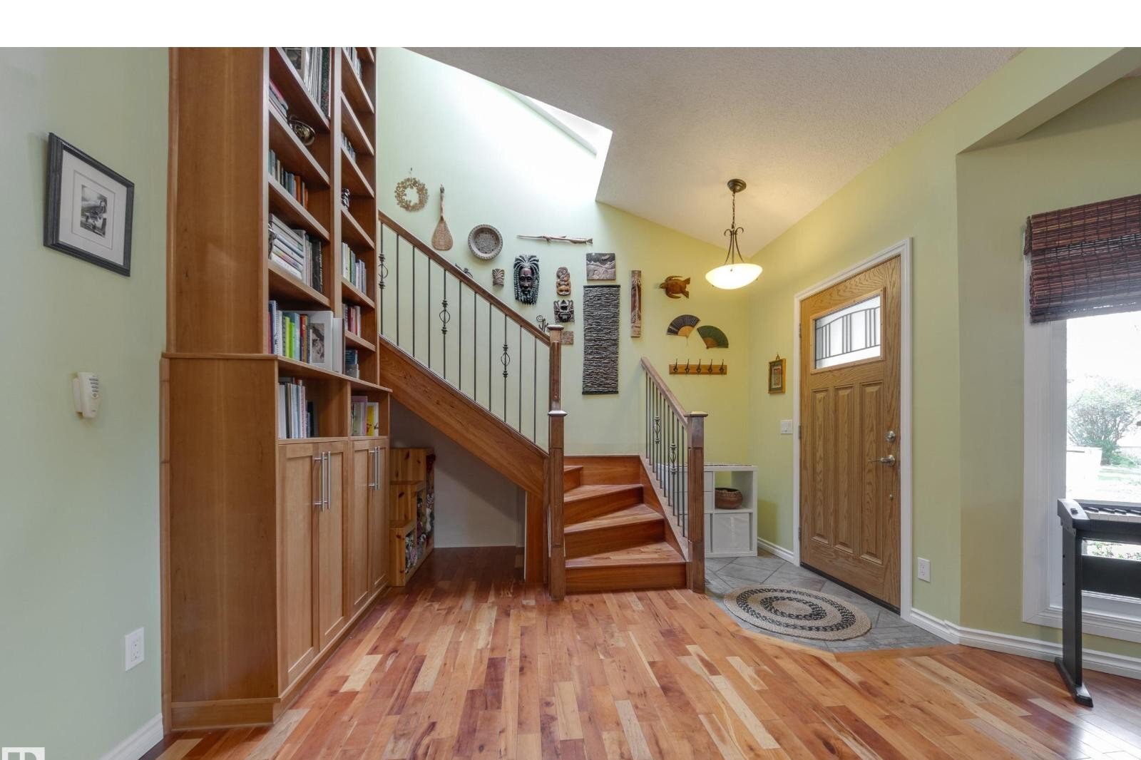 Additional image 8 of 9327 75 Avenue NW, Edmonton, AB, T6E1H3
