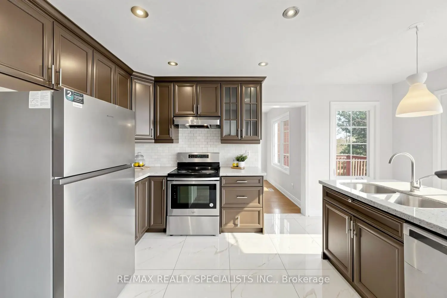 Additional image 5 of 59 Sunforest Drive