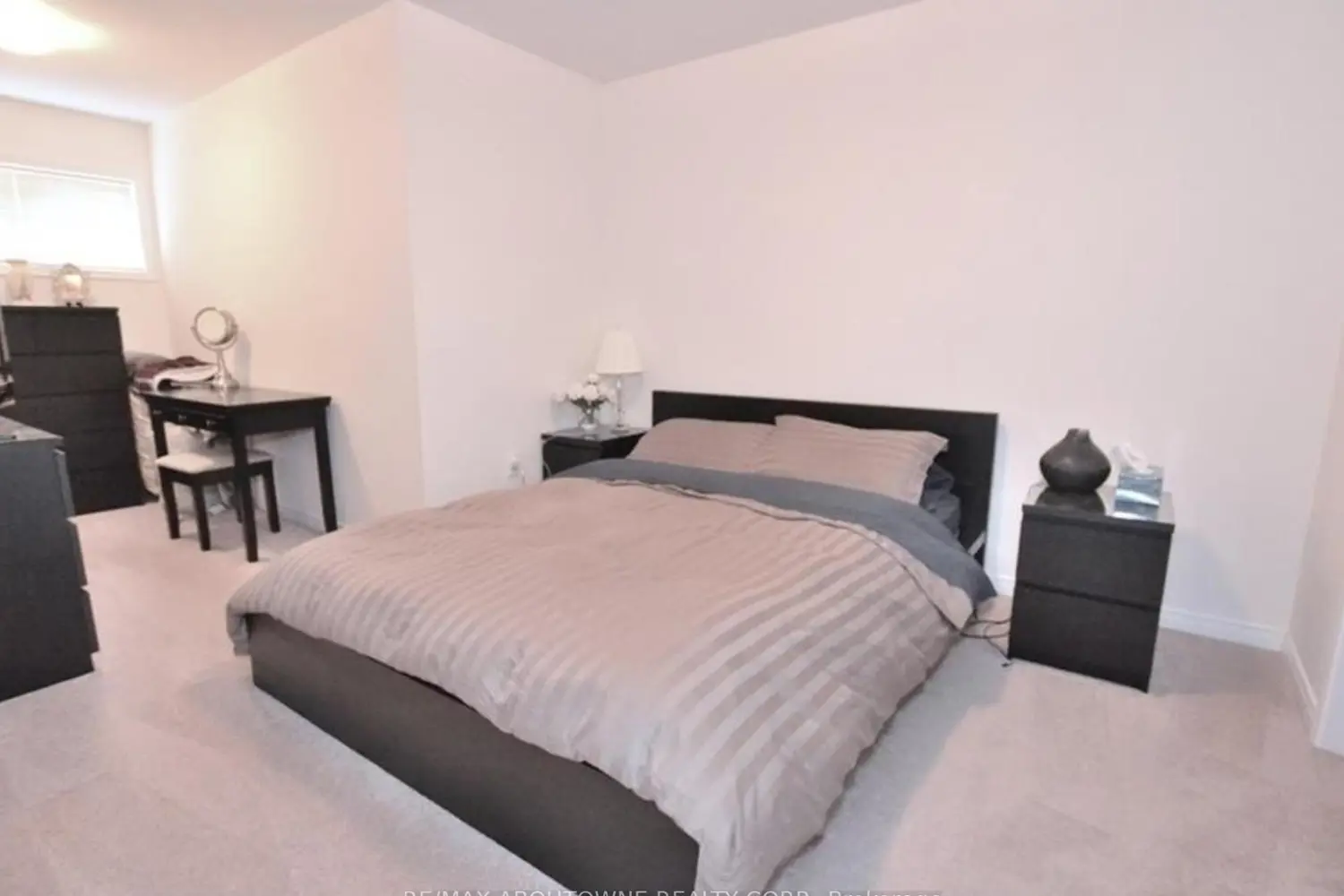 Additional image 8 of 2441 Greenwich Drive 1