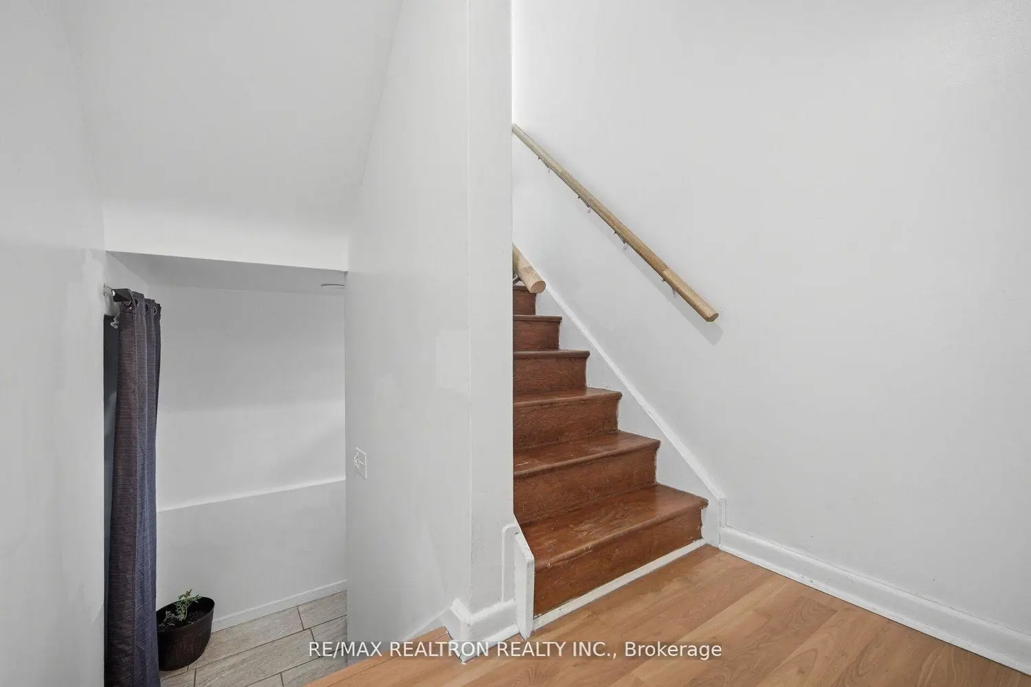 Additional image 10 of 87 Overture Road