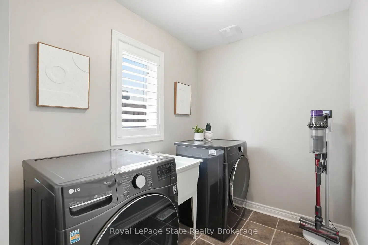 Additional image 17 of 27 Barrett Avenue