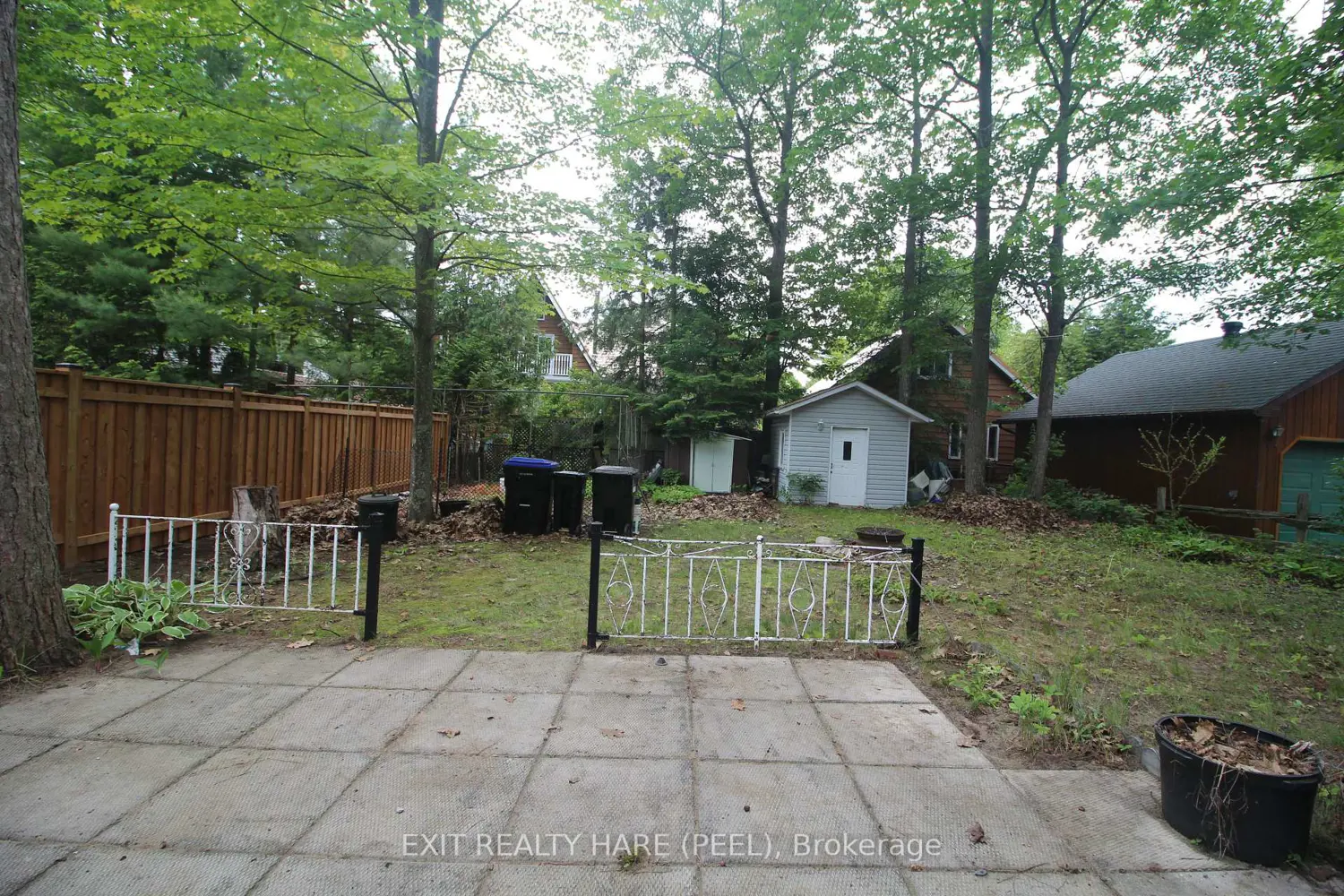 126 Woodward Drive photo 4