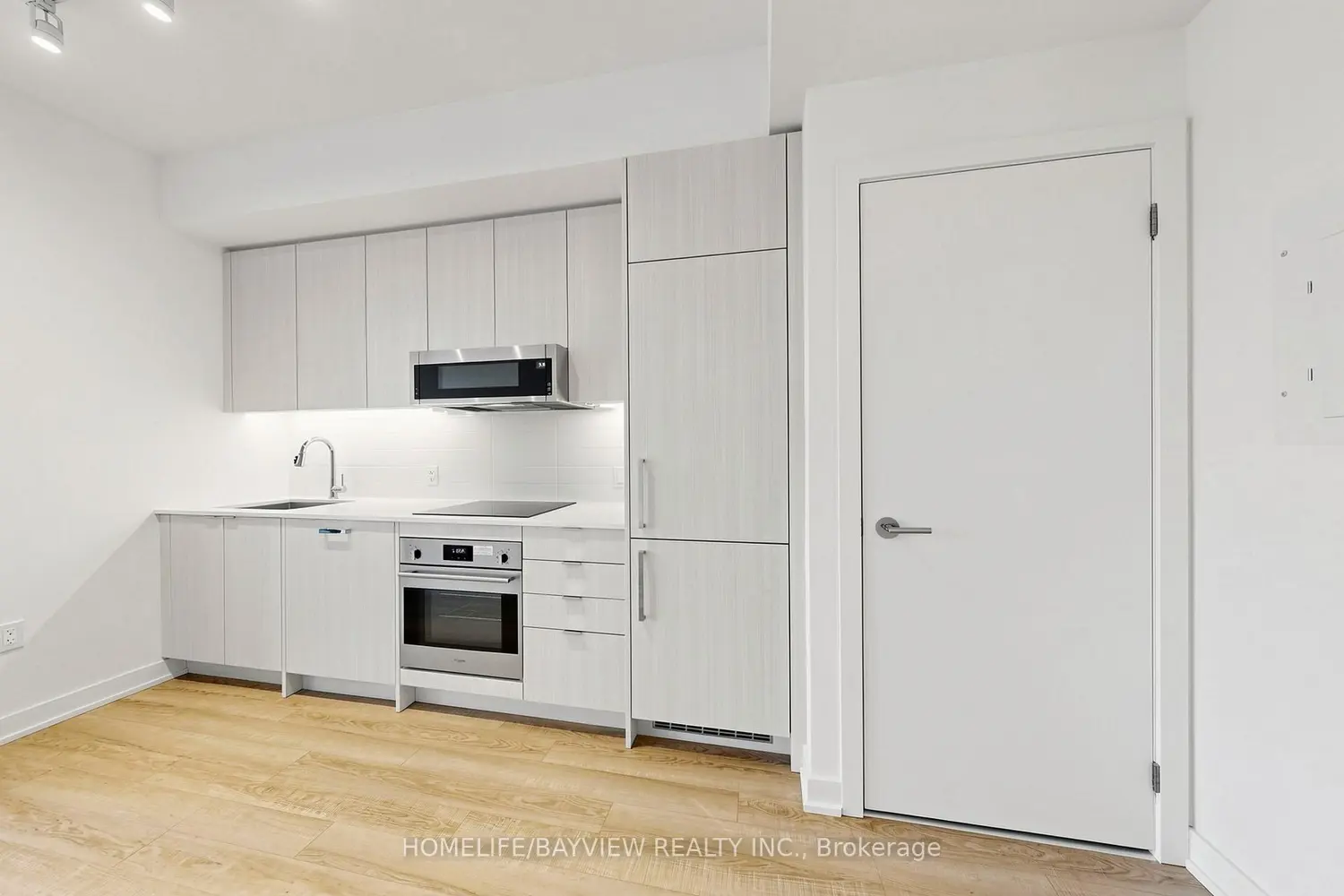 Additional image 19 of 250 Lawrence Avenue 605