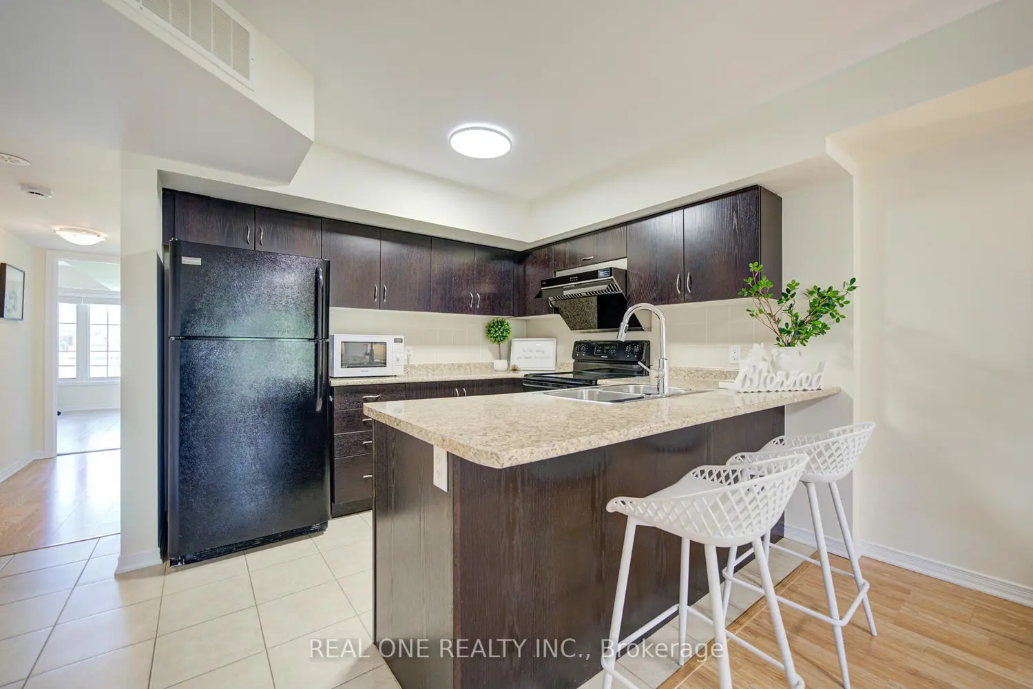 Additional image 8 of 2441 Greenwich Drive 14