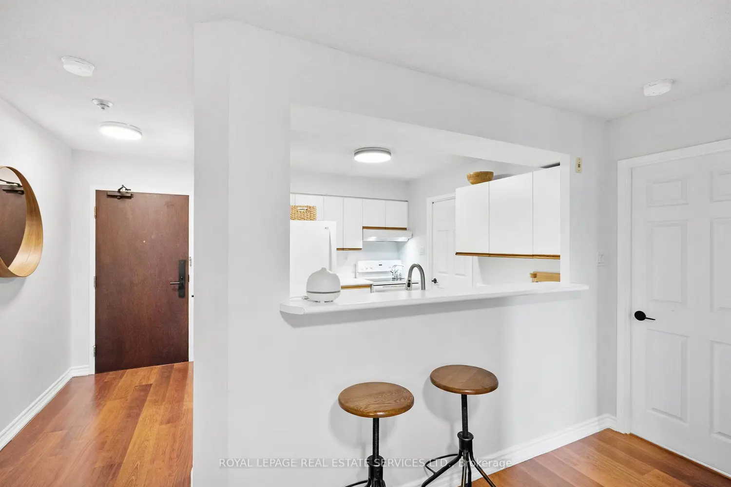 Additional image 6 of 185 Robinson Street 202
