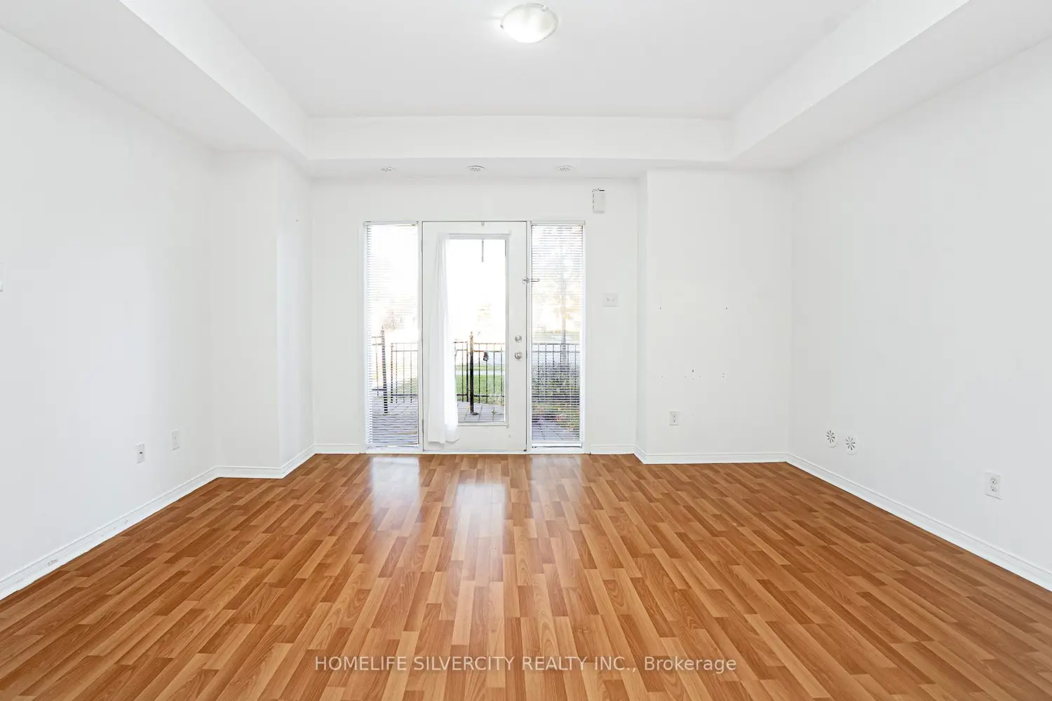 60 Fairwood Circle 38 photo 5