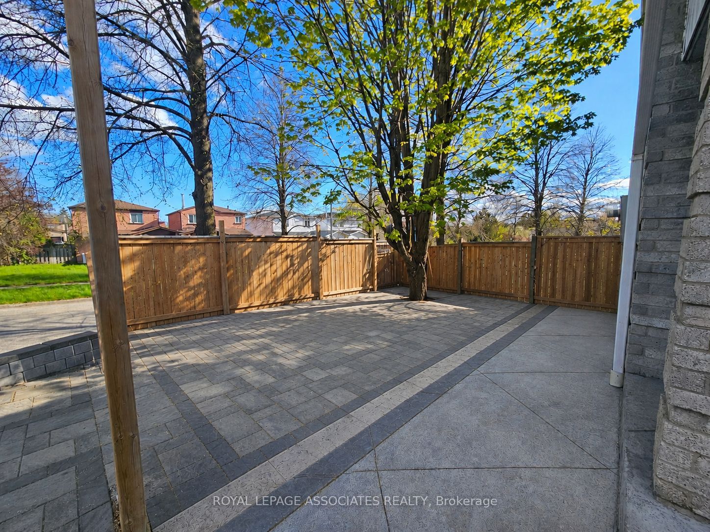Additional image 2 of 8 Chalmers Crescent, Ajax, ON, L1S 5Z5