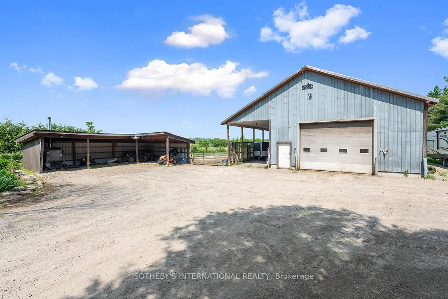 541 Pioneer Road photo 5