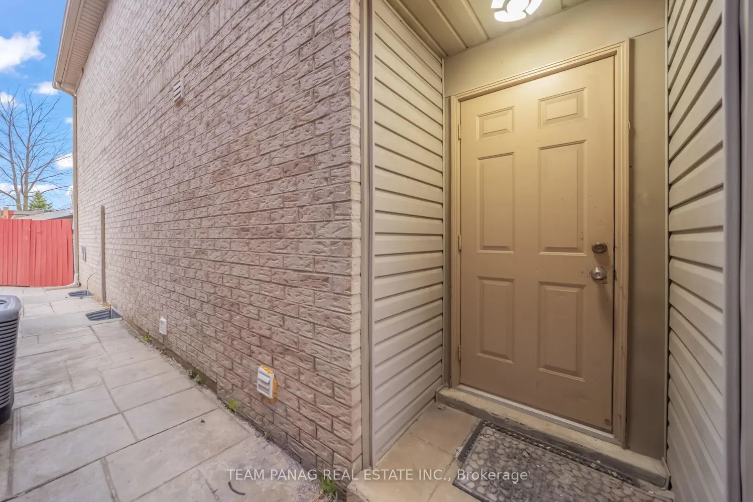 Additional image 9 of 10 Hollowgrove Boulevard
