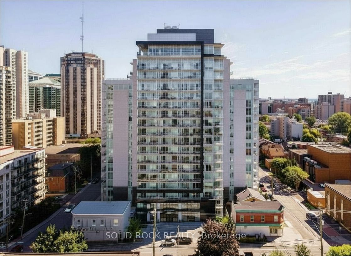 318-255 Bay Street, Ottawa, ON, K1R 0C5