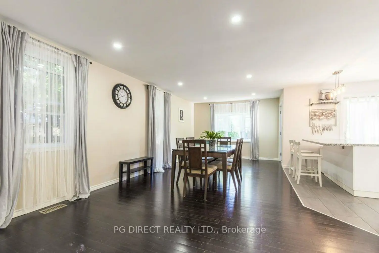 124 Elizabeth Street photo 4