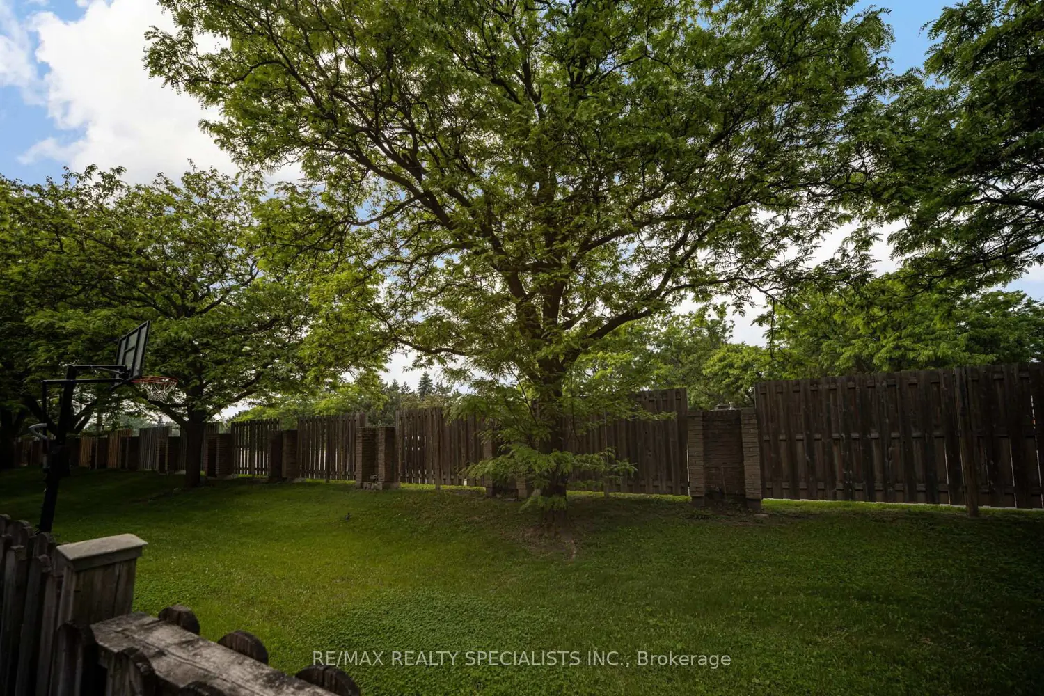 Additional image 20 of 20 Enmount Drive