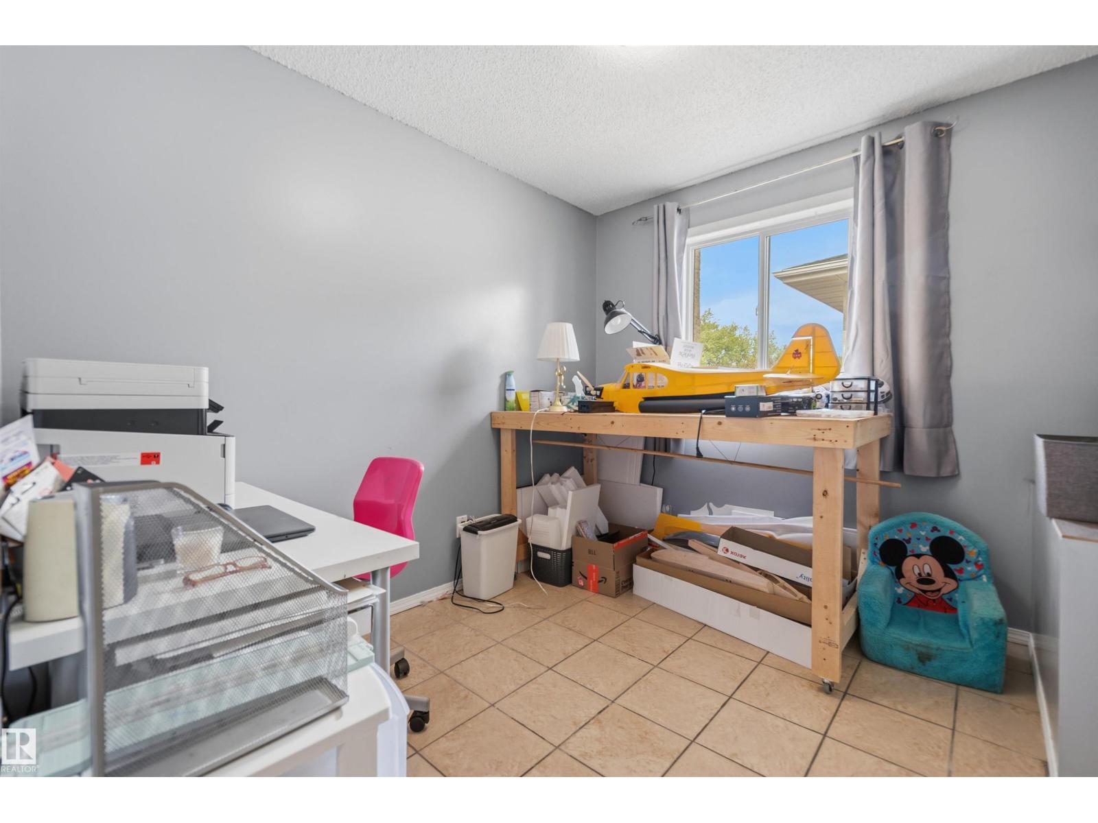Additional image 6 of 18648 57 Avenue NW, Edmonton, AB, T6M2A5
