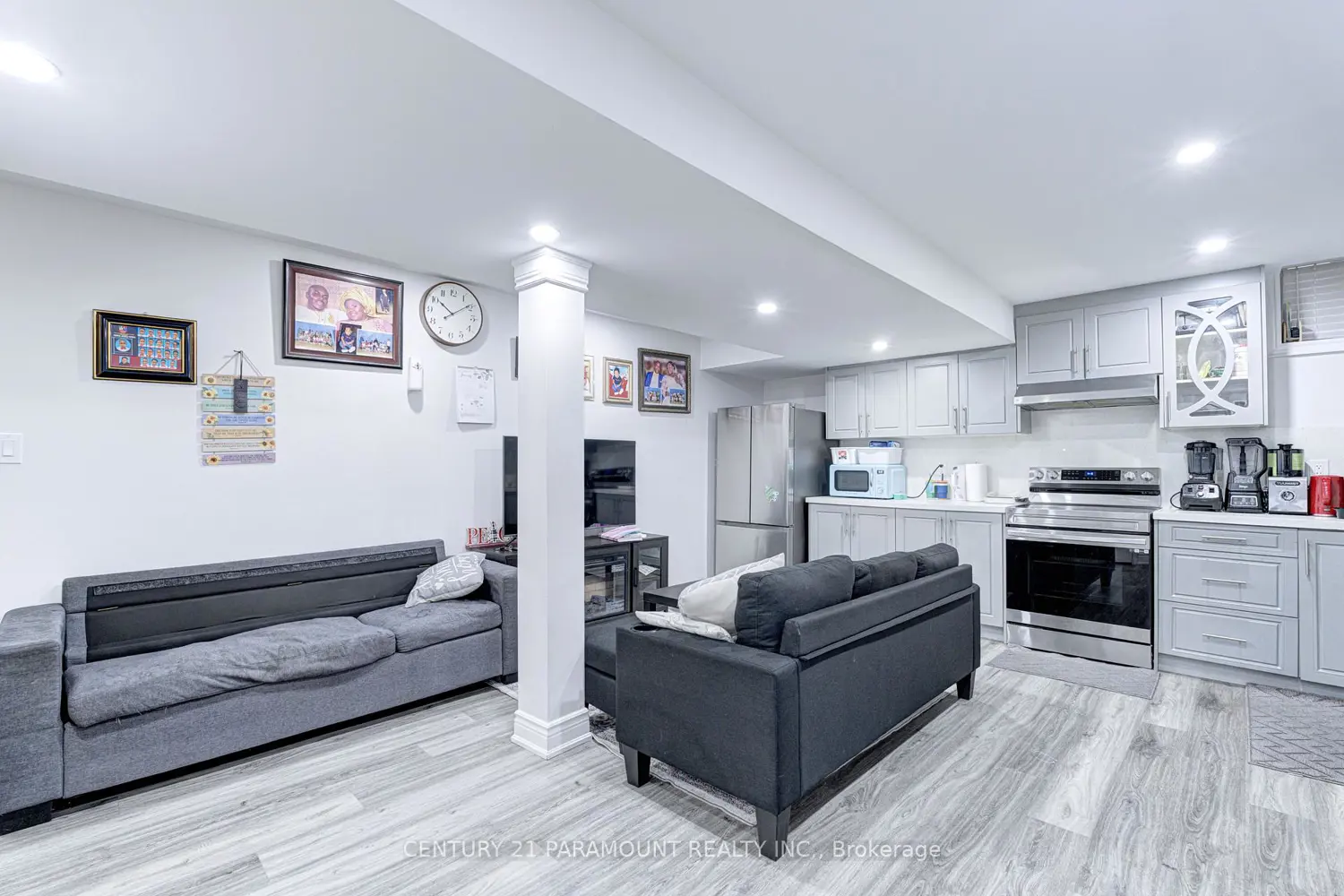 Additional image 9 of 563 Dougall Avenue