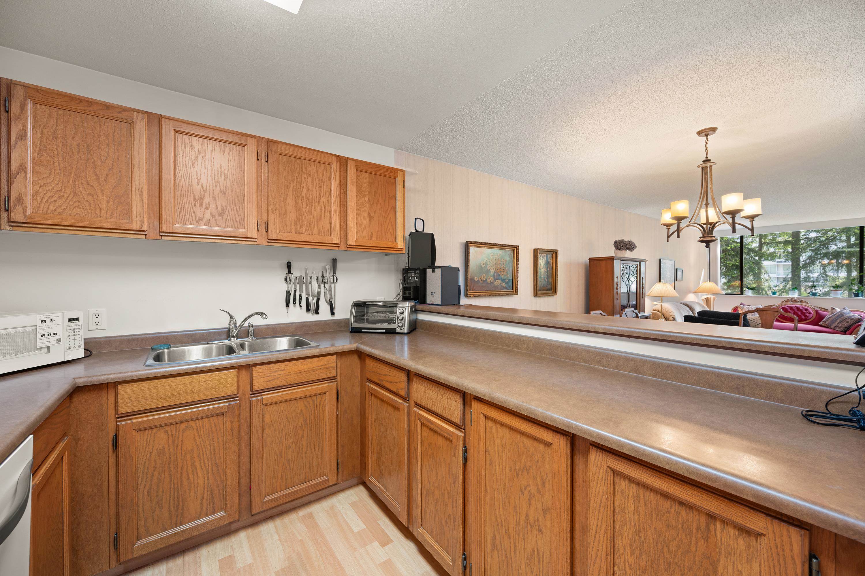 Additional image 4 of 508-1442 Foster Street, White Rock, BC, V4B 3X7