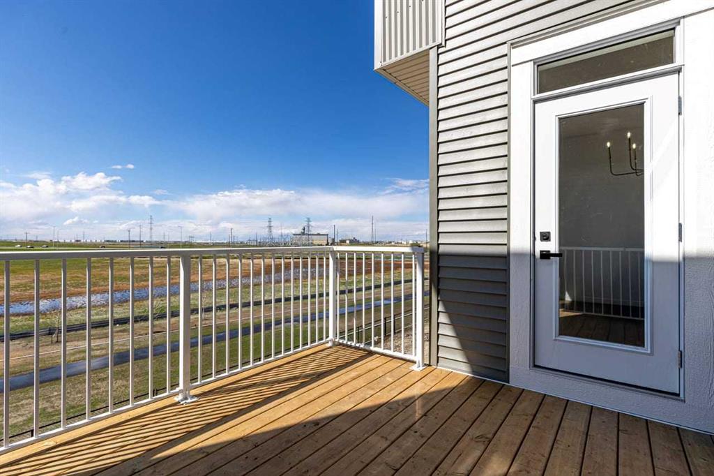 Additional image 3 of 131 Corner Glen Grove NE, Calgary, AB, T3N 2S3