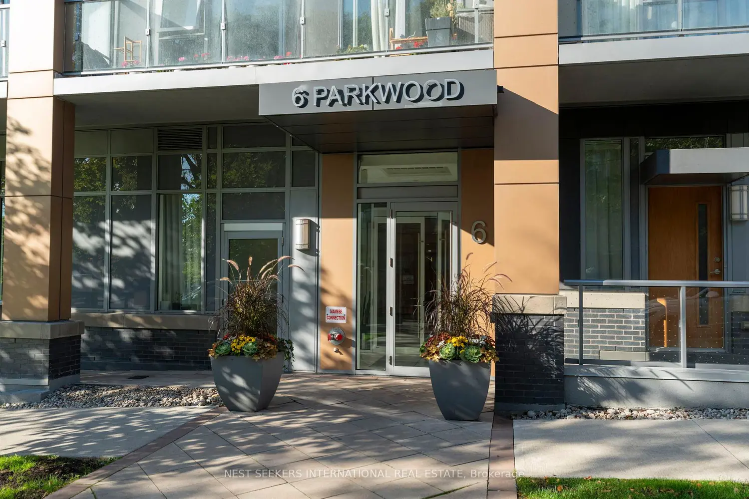 Additional image 3 of 6 Parkwood Avenue 303