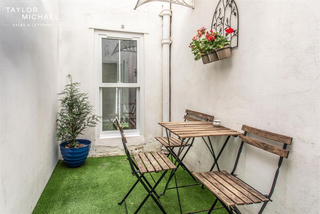 Additional image 22 of 4 bed flat to rentSt. Georges Road, Brighton BN2