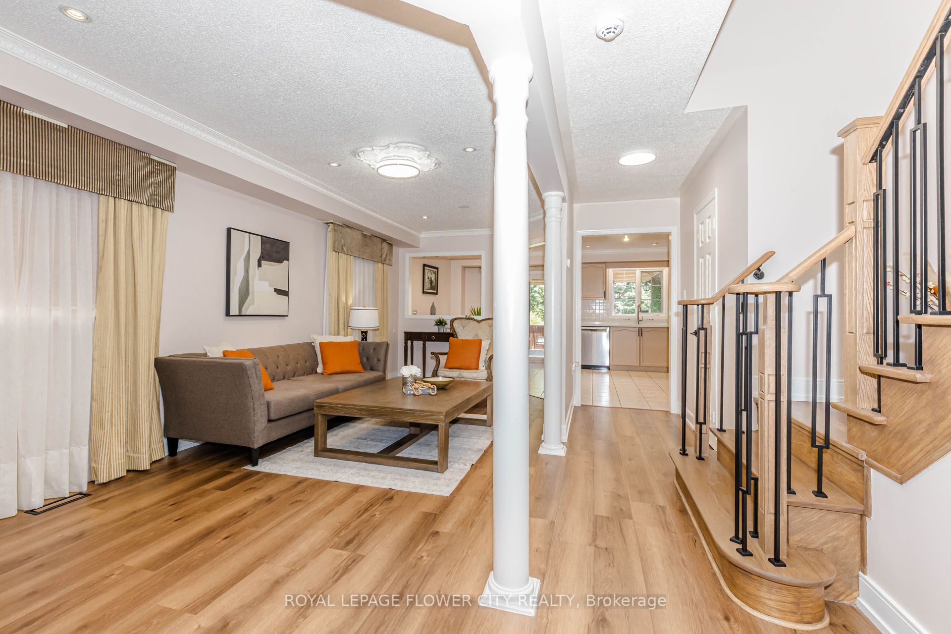 Additional image 3 of 119 Morningmist Street, Brampton, ON, L6R 2A9
