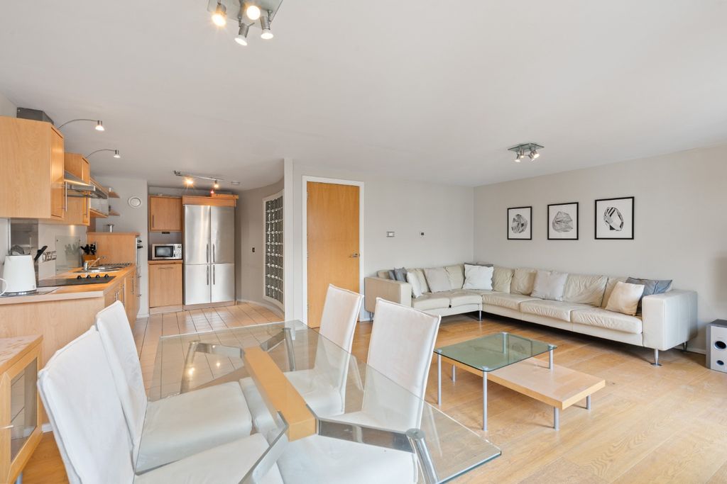 Additional image 12 of 2 bed flat to rentBreadalbane Street, Leith, Edinburgh EH6