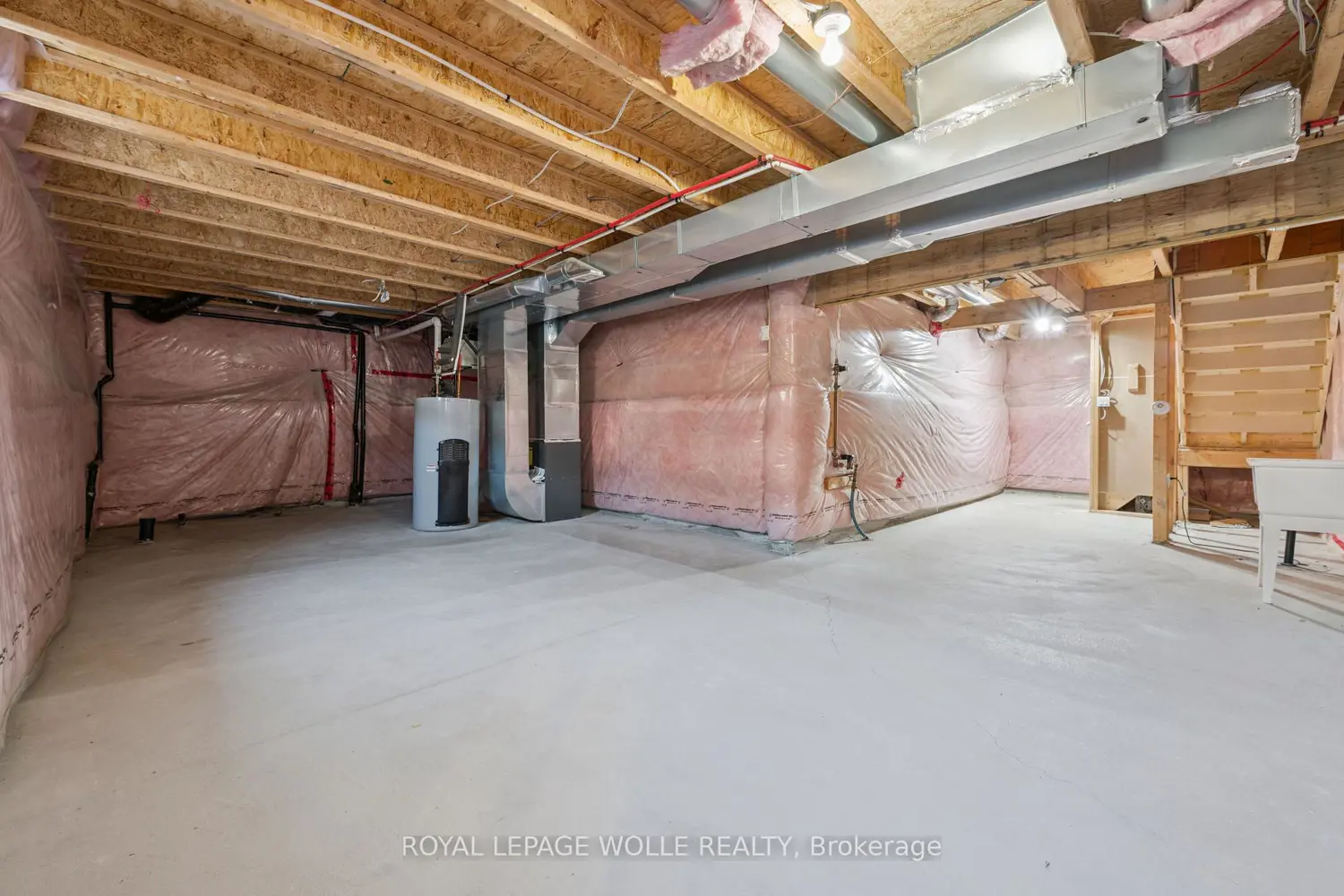 Additional image 18 of 267 Grovehill Crescent