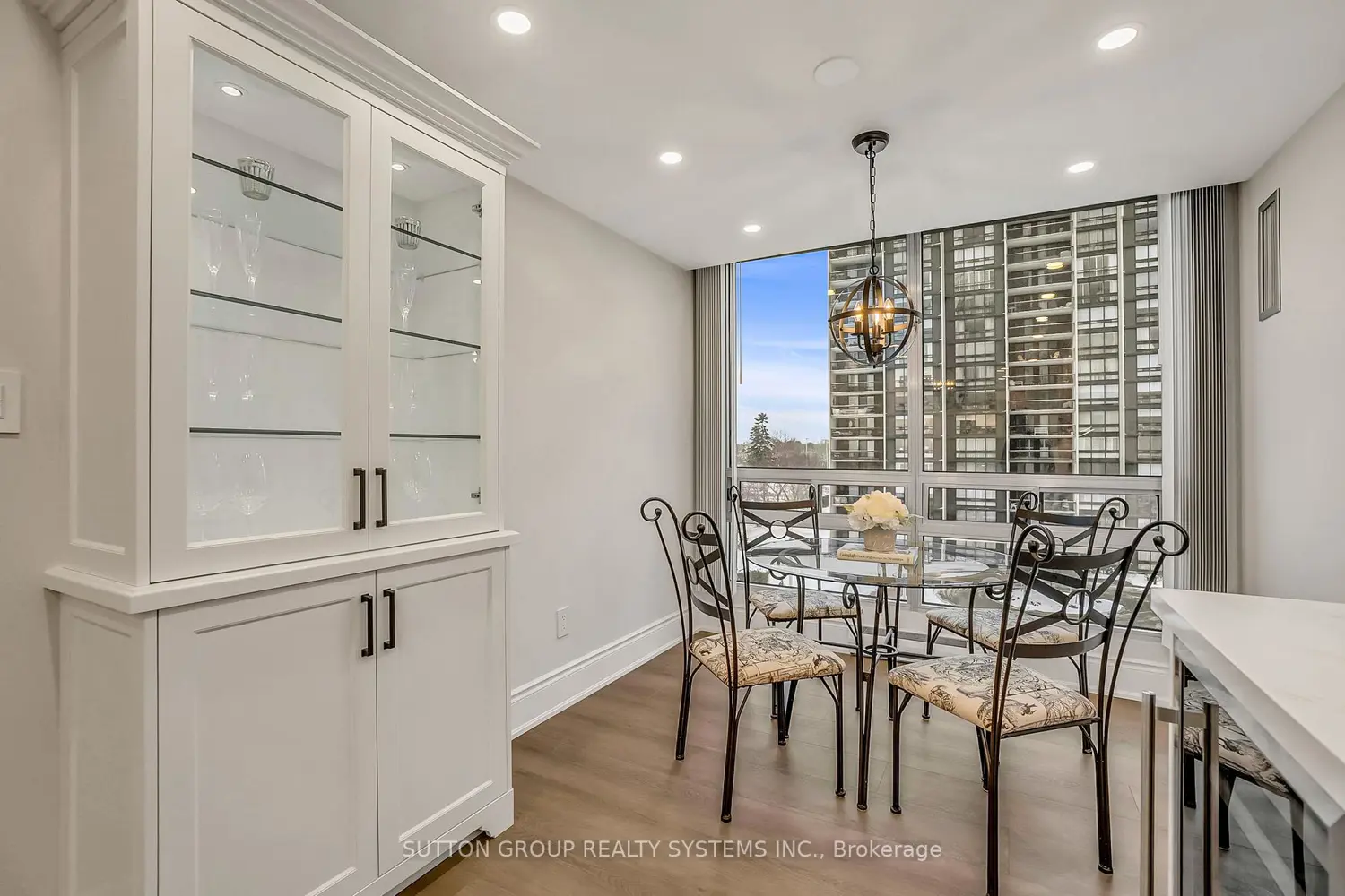 Additional image 3 of 2180 Marine Drive 501