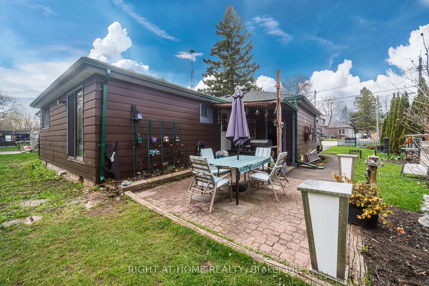Additional image 8 of 1007 Ferrier Avenue