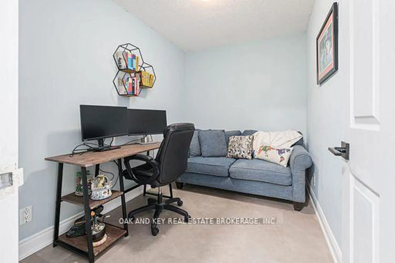 Additional image 5 of 245 Davisville Avenue 613