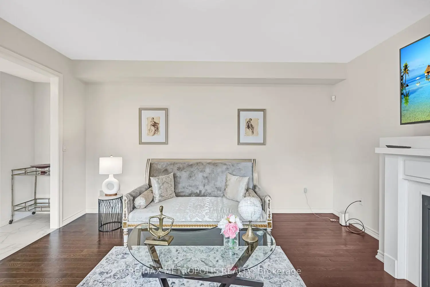 15 Douglas Kemp Crescent photo 2