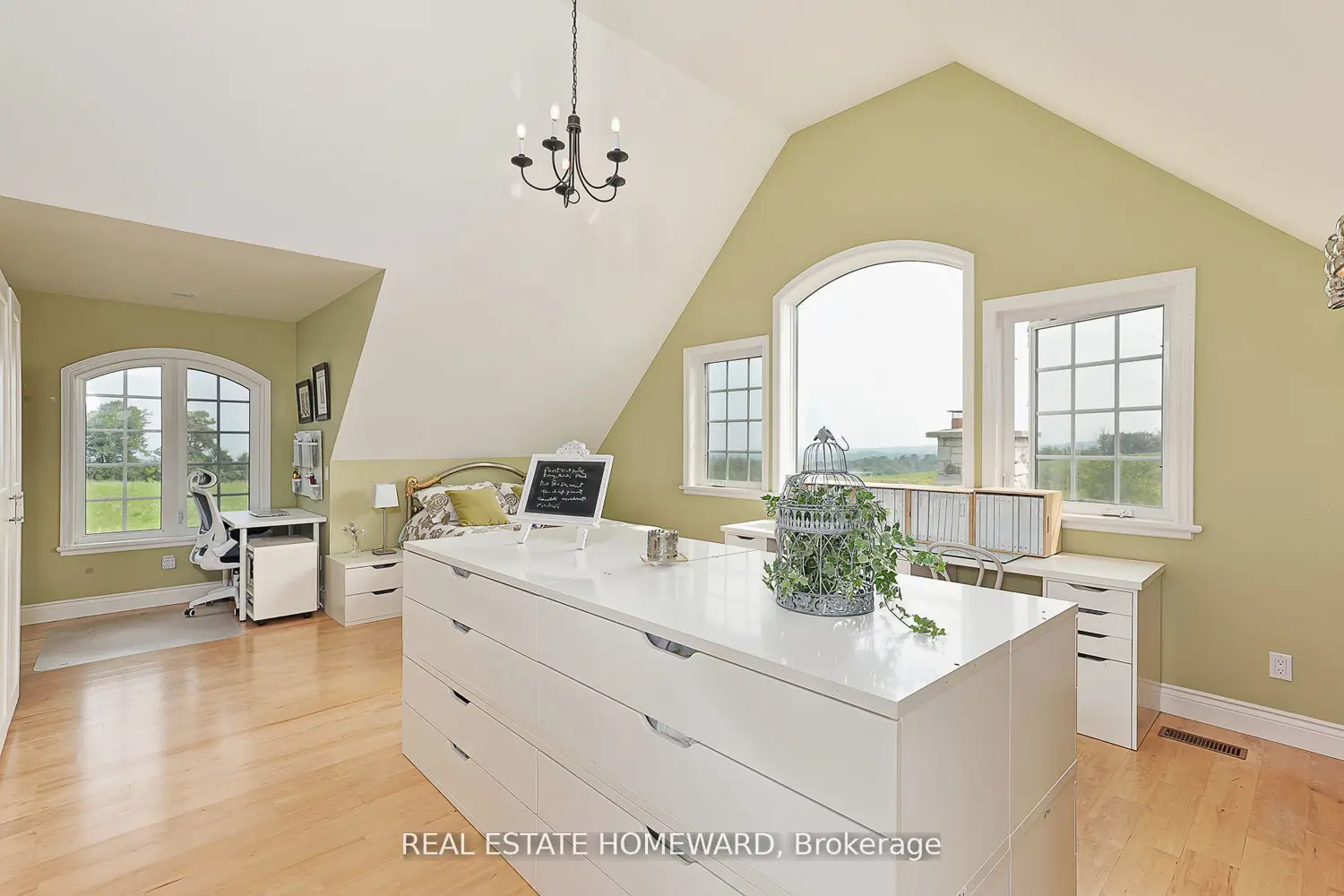 Additional image 12 of 137295 Grey Road 12