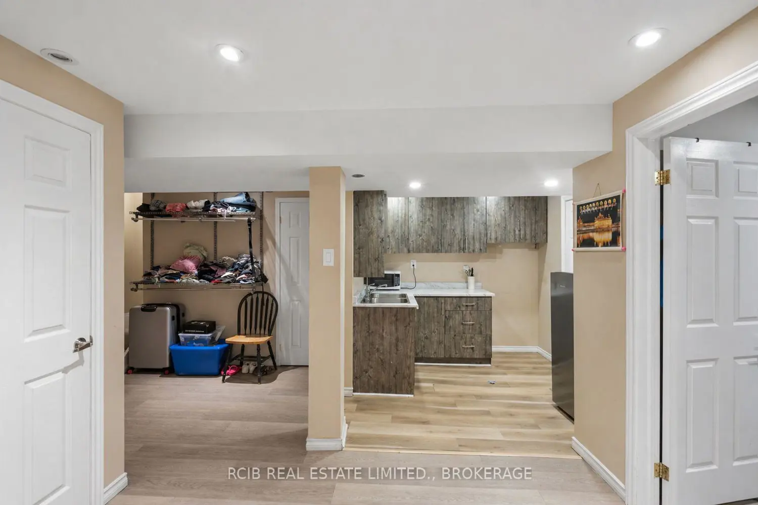 Additional image 15 of 1337 Reardon Boulevard